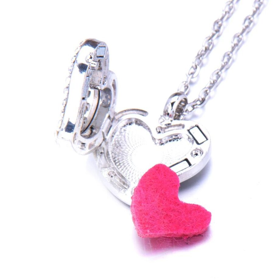 Paws Loveheart Pendant